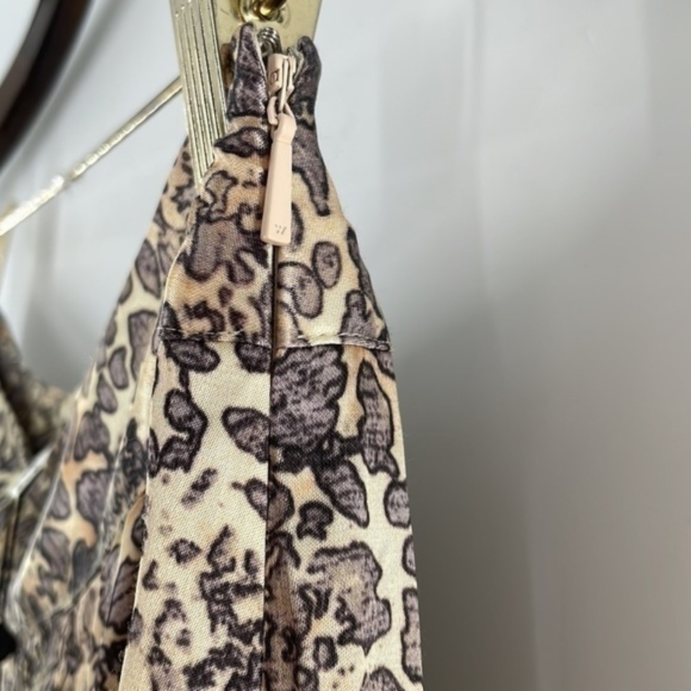 WHISTLES Big Cat Printed Satin Trouser Pants - Picture 12 of 16